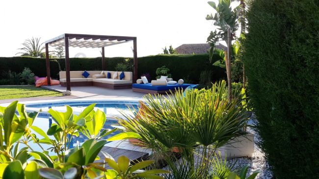 Villa – Chalet in Nueva Andalucía, Costa del Sol