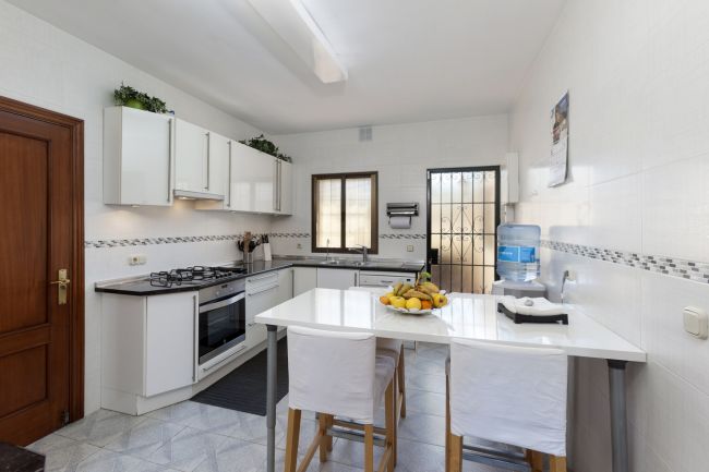 Villa – Chalet in Nueva Andalucía, Costa del Sol