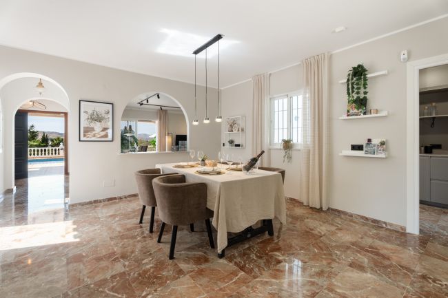 Welcome to a Refined Retreat in La Sierrezuela