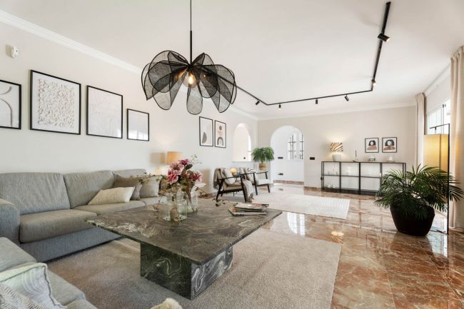 Welcome to a Refined Retreat in La Sierrezuela