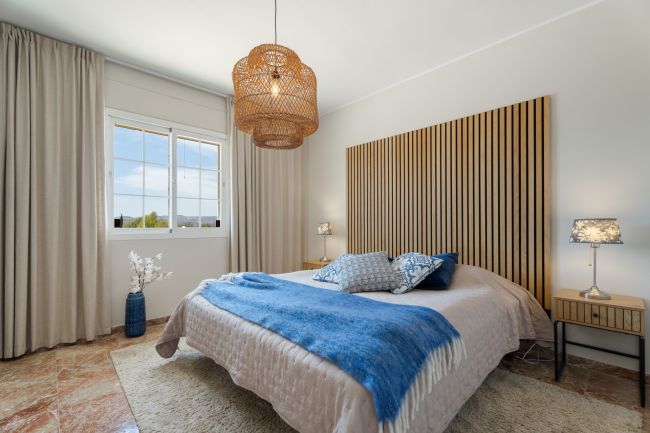 Welcome to a Refined Retreat in La Sierrezuela