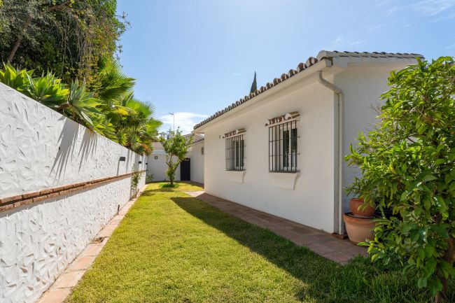 Welcome to a Refined Retreat in La Sierrezuela