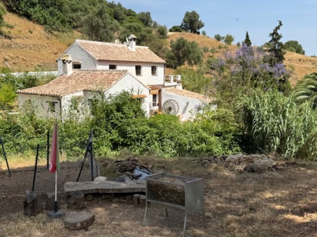 Charming Andalusian Finca in Casares