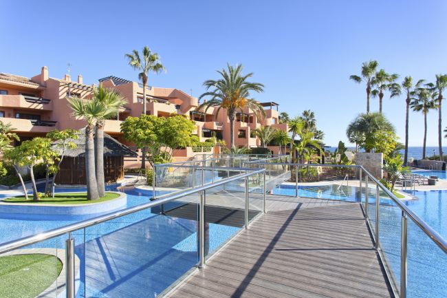 Leilighet med 2 soverom i Exclusive Beachfront Urbanization – Mar Azul, New Golden Mile, Estepona