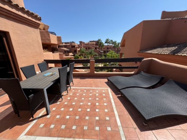 Leilighet med 2 soverom i Exclusive Beachfront Urbanization – Mar Azul, New Golden Mile, Estepona