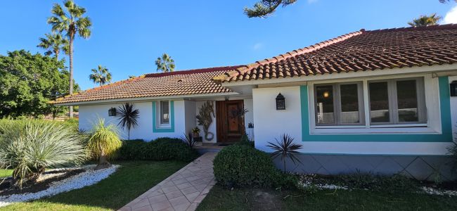 Spacious 7-Bedroom Villa with Pool in Sotogrande Costa (B-Zone)