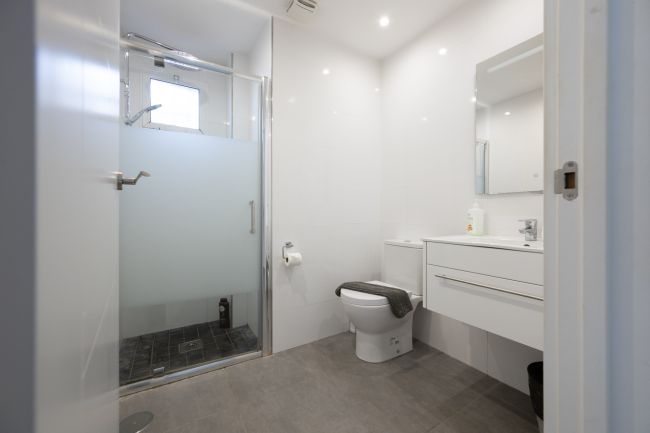 Stor rekkehusbolig med 4 soverom i Calahonda med panoramautsikt og privat basseng