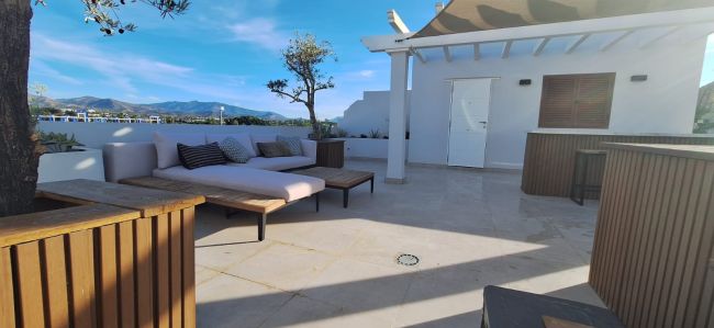 Exclusive Beachfront Penthouses and apartments – Experience Estepona at Its Finest – Stunning with Panoramic Sea Views