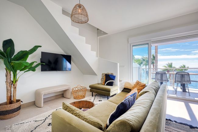 Exclusive Beachfront Penthouses and apartments – Experience Estepona at Its Finest – Stunning with Panoramic Sea Views