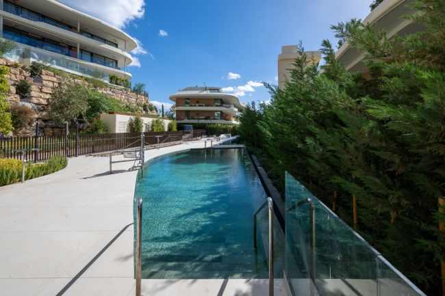 Leilighet på grunnplan til salgs i El Higueron, Fuengirola