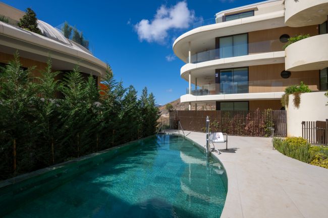 Leilighet på grunnplan til salgs i El Higueron, Fuengirola