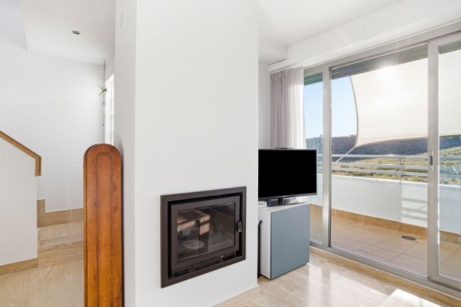 Vakker vest-vendt duplex penthouse med solarium og panoramautsikt i La Cala Golf Resort, Mijas Costa