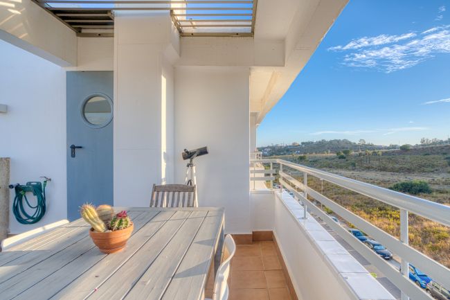 Vakker vest-vendt duplex penthouse med solarium og panoramautsikt i La Cala Golf Resort, Mijas Costa