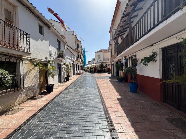 For Sale or Rent – Commercial Premises  on Calle Caridad, Estepona