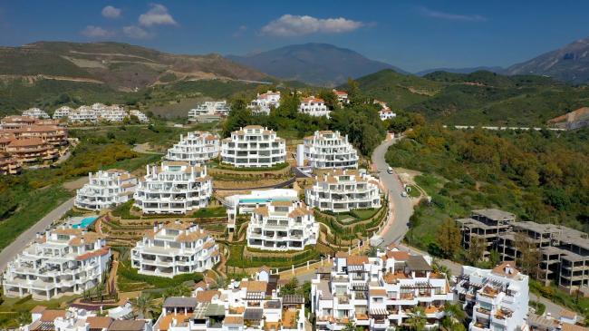 Fantastisk 7-bädds lägenhet belägen i urb. Nio lejon, Nueva Andalucia, Marbella