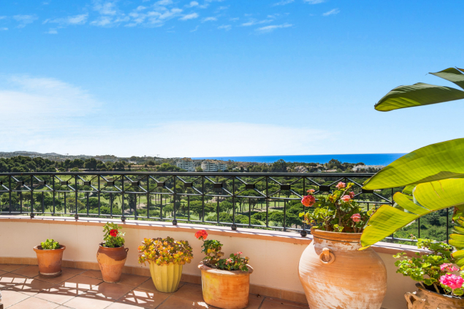 Dupleks toppleilighet til salgs i Vista Golf, Marbella Øst