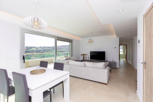 Stunning three bedroom southwest facing penthouse located in the private residence of Sun Valley l, within the La Cala Golf Resort