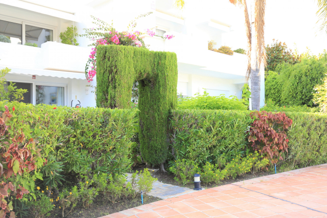 2 Bedroom Ground Floor Apartment in Alhambra del Mar