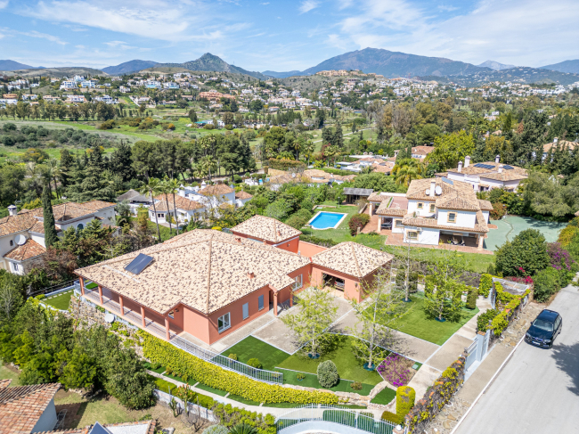 CHARMING HOUSE FOR SALE IN EL PARAISO