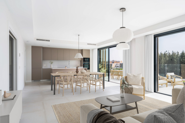 Fantastic brand new 3 bed in Evergreen - with spectacular sea views from living area