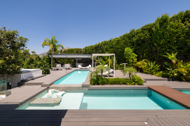 Villa til salgs i Nueva Andalucia, Marbella