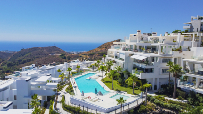 Beautiful two bedroom, south east facing apartment located in the exclusive Urbanisation Palo Alto