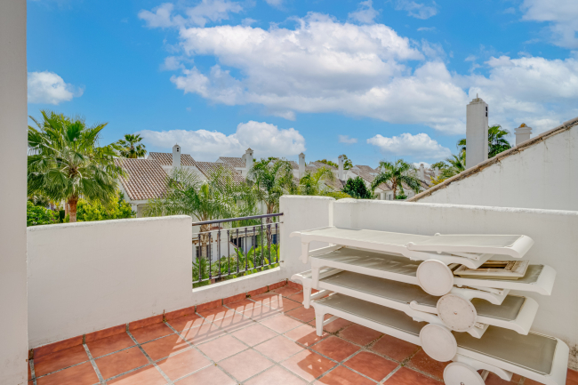 Exclusive three bedroom townhouse in Los Naranjos de Marbella