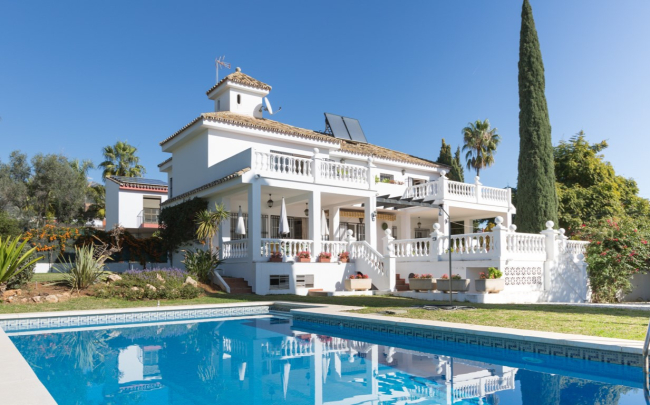 Traditionelle Villa in Valdeolletas. Großes Haus mit sehr Potenzial