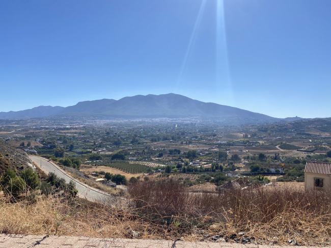 Urban tomt for en enkelt familie hjem i Sierra Gorda Coín (Malaga).