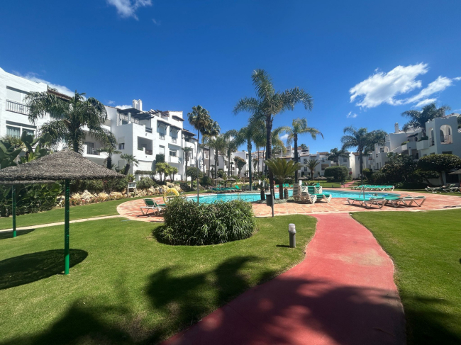 Leilighet til salgs i Costalita, Estepona Øst