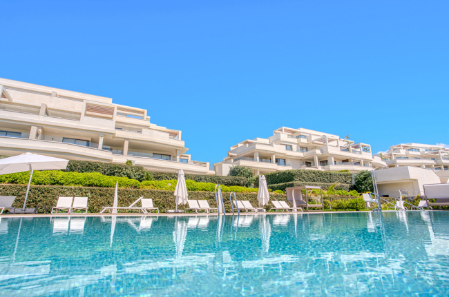 Stunning Duplex Penthouse with Panoramic Sea Views on the New Golden Mile