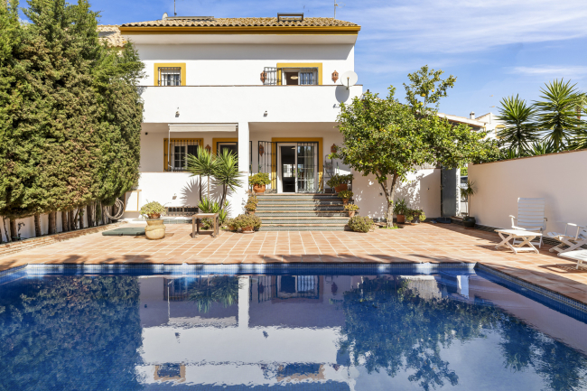 Sjarmerende andalusisk byhus i Tiro de Pichón, San Pedro de Alcántara