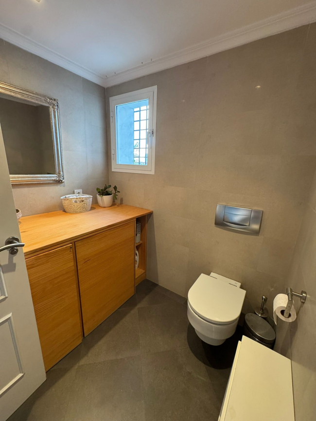 Haus zur Kurzzeitmiete in Parcelas del Golf, Nueva Andalucia