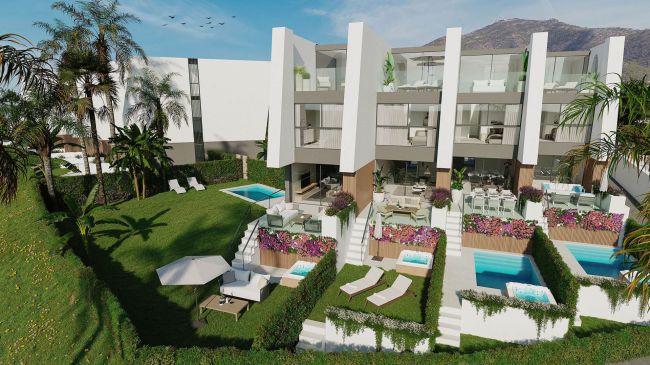 Elegant townhouses in a privileged position, Torreblanca Fuengirola.