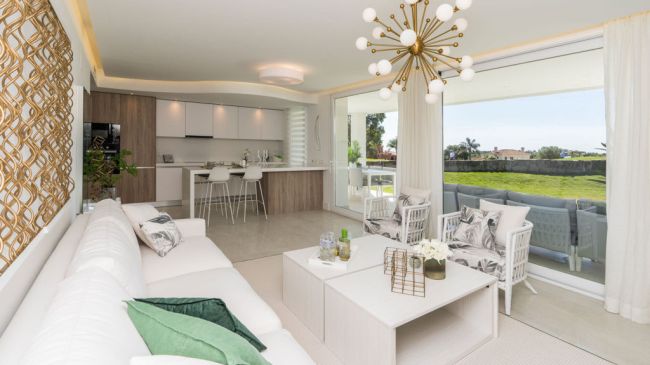 Exceptional golf homes