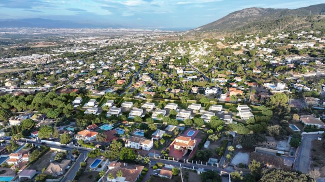 Serene luxury living in the heart of Alhaurín