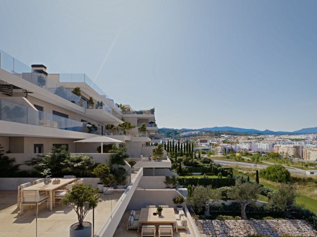 2-3 bedroom apartments in very popular area of Estepona