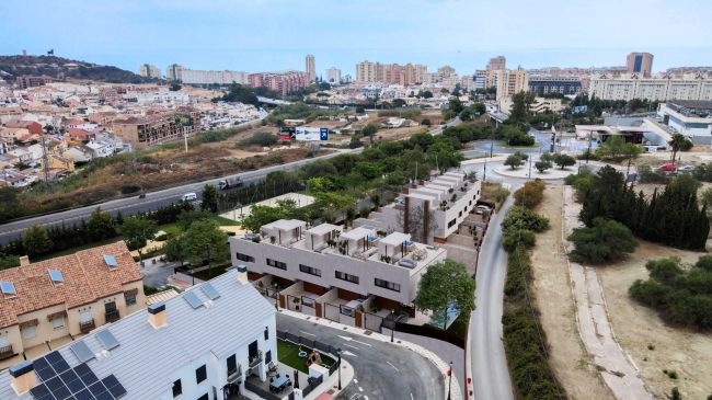 New townhouses and Semi-Detached homes in Fuengirola