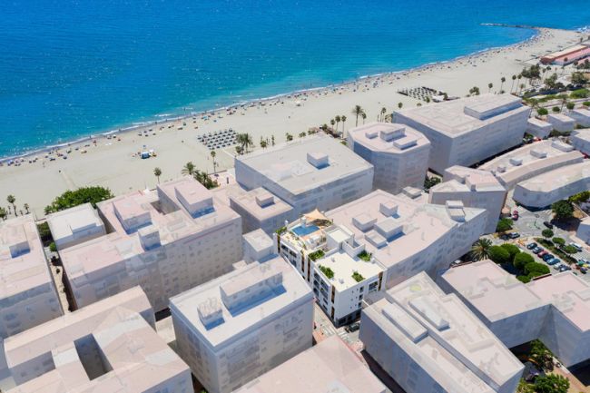 Newly built home in the heart of Estepona – 1 minute to the beach