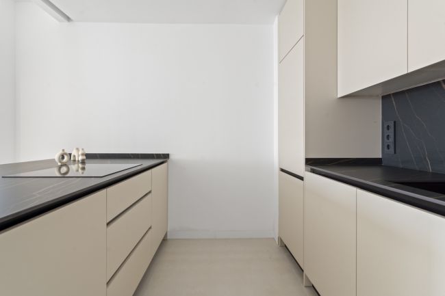 Luxury Semidetached VillaS or Duplex Ground Floor apartments and Duplex Penthouses in El Paraíso, ESTEPONA