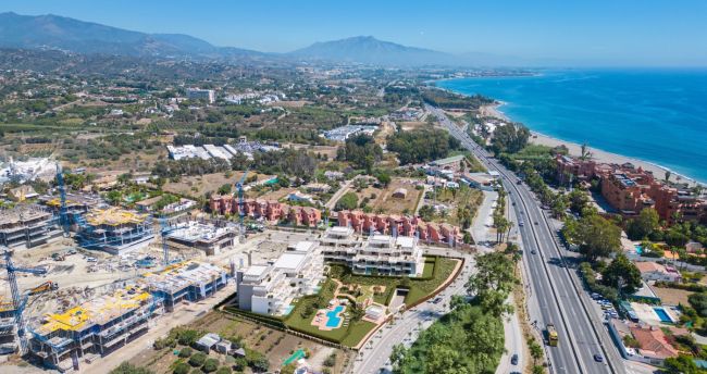 Neue Häuser in Estepona – Moderner Komfort im mediterranen Setting
