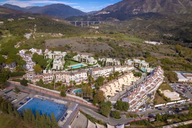 16 Elegante Apartments in Aloha, Marbella