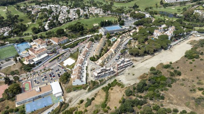 16 Elegante Apartments in Aloha, Marbella