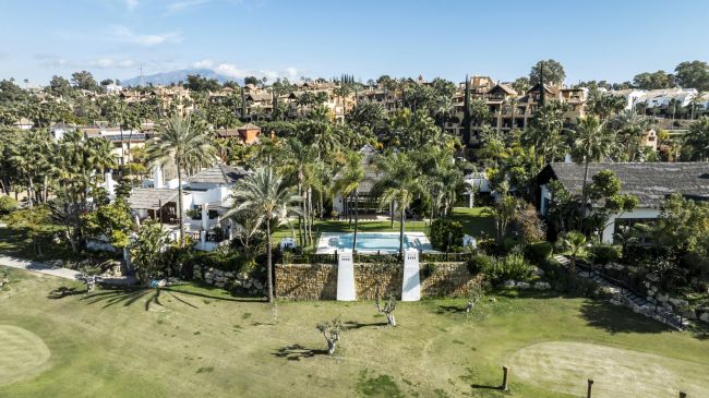 14 Luxusvillen mit 5 Schlafzimmern in der Nähe von Puerto Banus