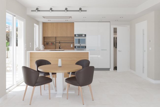 2 und 3 Schlafzimmer Wohnungen mit Meerblick in Calahonda, Mijas