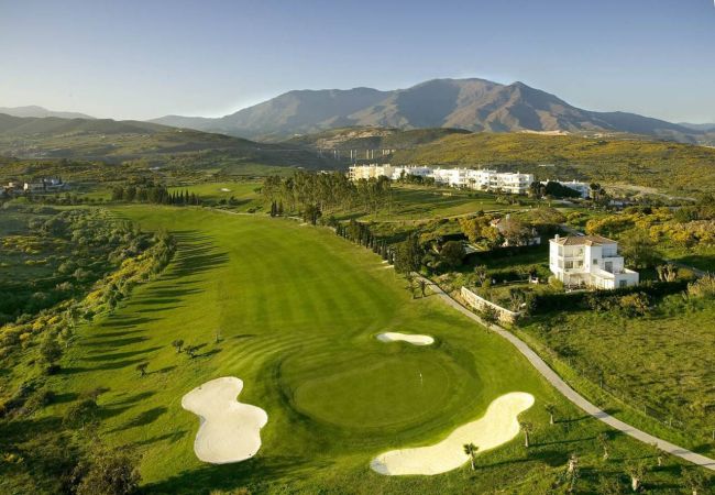 Estepona Golf – Modern New Apartments at Exceptional Prices