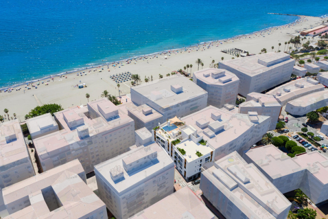 Newly built home in the heart of Estepona – 1 minute to the beach