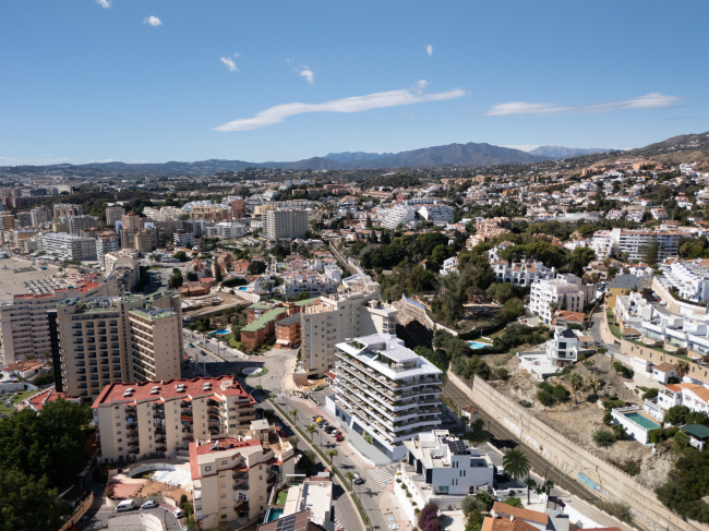 2-3 bedrooms apartments close to the beach in Fuengirola